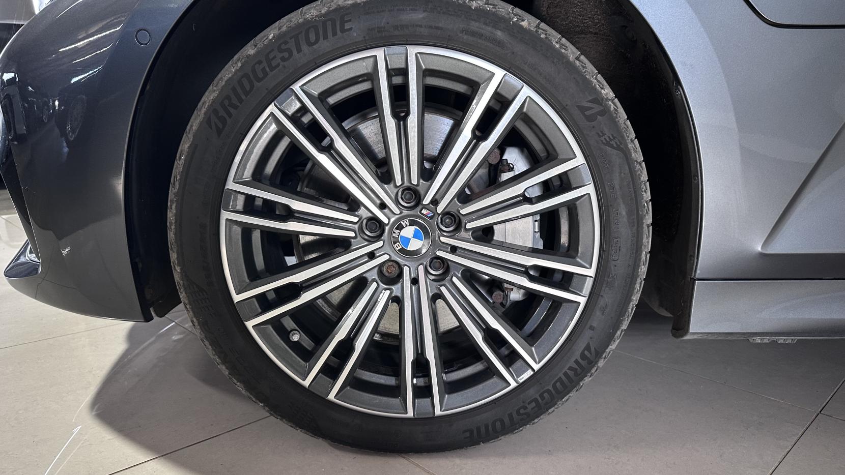 BMW 3 Series 2.0 330e 12kWh M Sport Touring 5dr Petrol Plug-in Hybrid Auto Euro 6 (s/s) (292 ps)