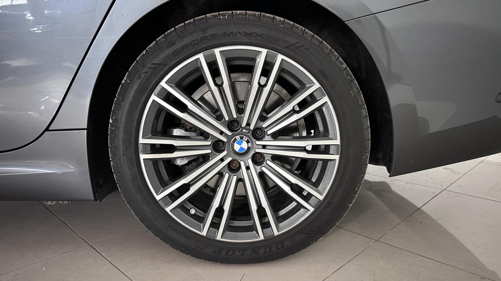 BMW 3 Series 2.0 330e 12kWh M Sport Touring 5dr Petrol Plug-in Hybrid Auto Euro 6 (s/s) (292 ps)
