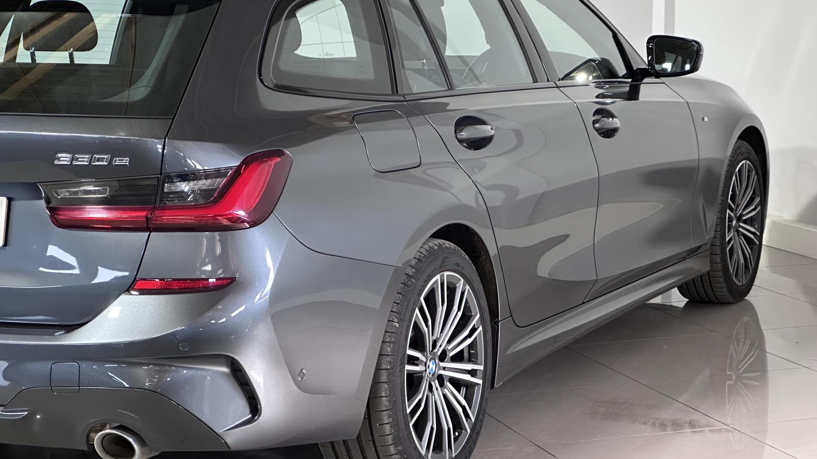 BMW 3 Series 2.0 330e 12kWh M Sport Touring 5dr Petrol Plug-in Hybrid Auto Euro 6 (s/s) (292 ps)