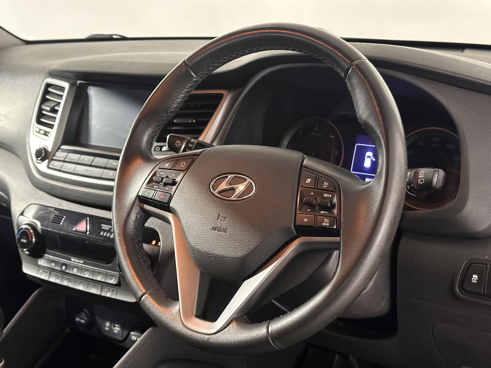 Hyundai TUCSON 1.7 CRDi Blue Drive SE Nav SUV 5dr Diesel Manual Euro 6 (s/s) (116 ps)