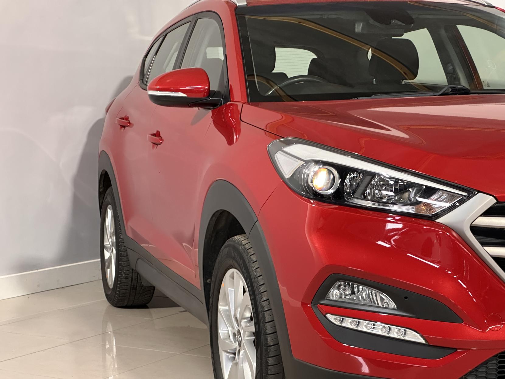 Hyundai TUCSON 1.7 CRDi Blue Drive SE Nav SUV 5dr Diesel Manual Euro 6 (s/s) (116 ps)