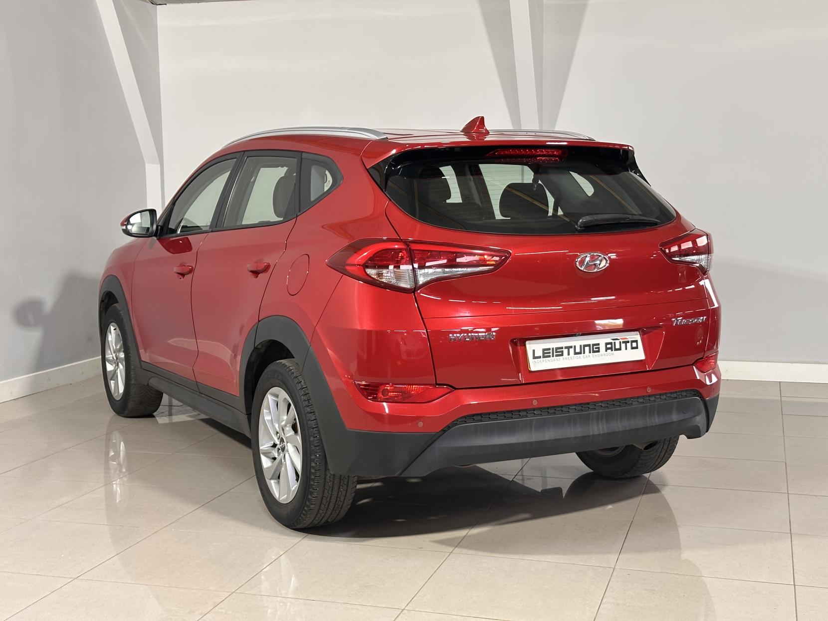 Hyundai TUCSON 1.7 CRDi Blue Drive SE Nav SUV 5dr Diesel Manual Euro 6 (s/s) (116 ps)