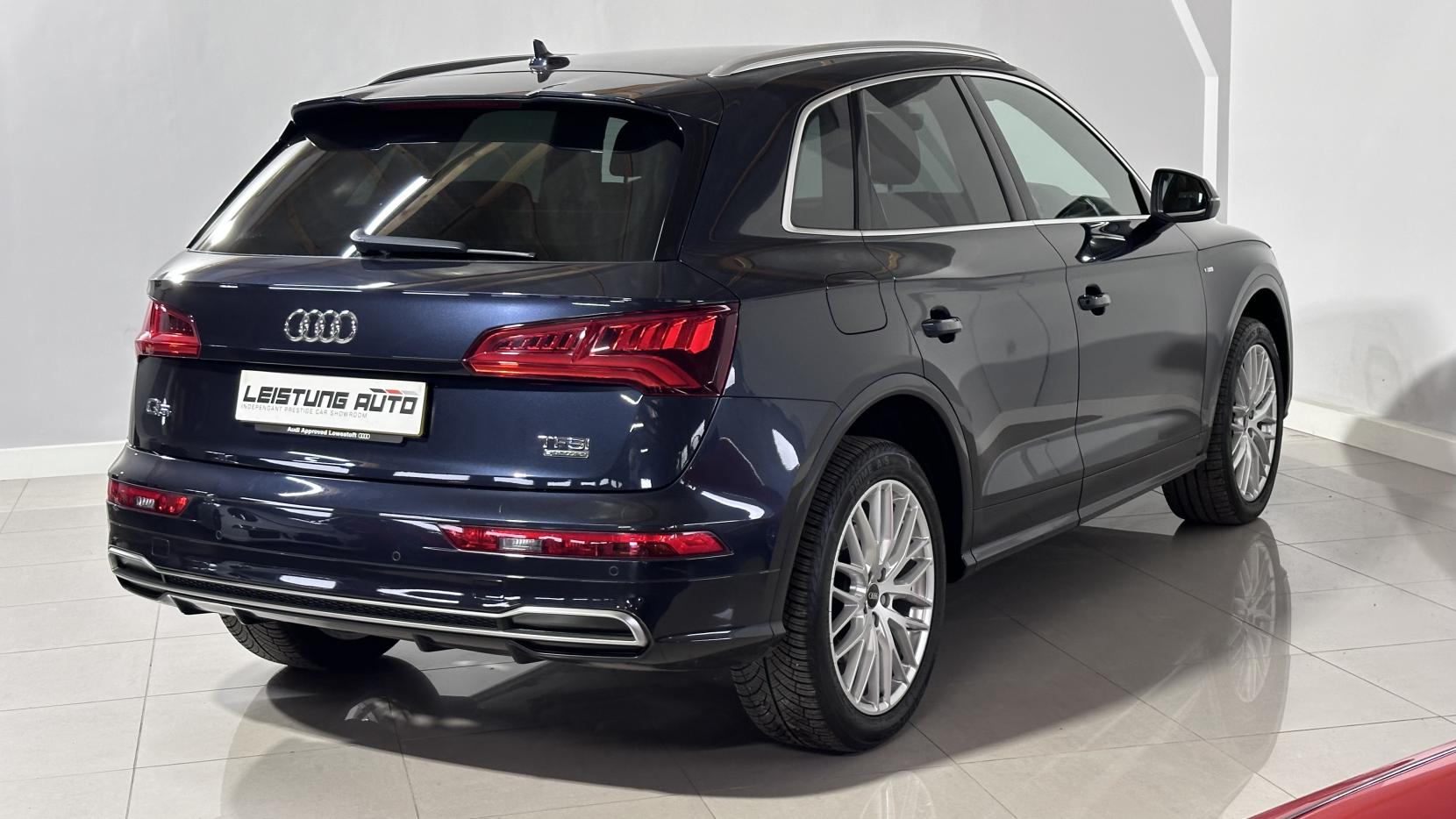 Audi Q5 2.0 TFSI S line SUV 5dr Petrol S Tronic quattro Euro 6 (s/s) (252 ps)