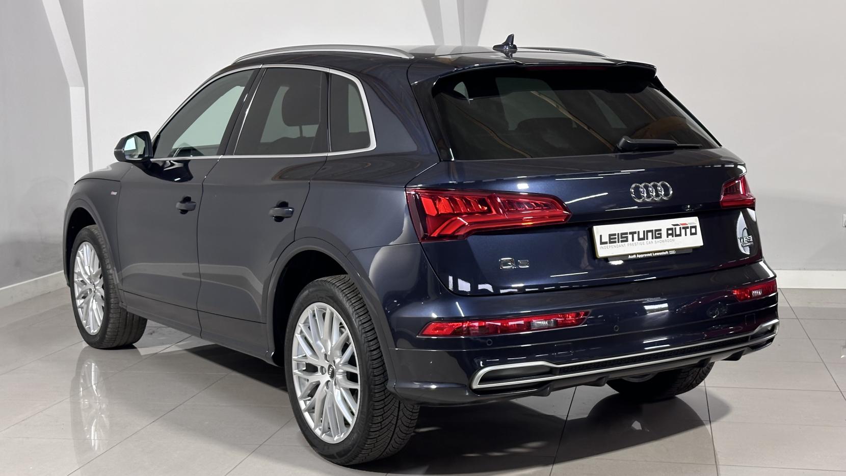 Audi Q5 2.0 TFSI S line SUV 5dr Petrol S Tronic quattro Euro 6 (s/s) (252 ps)