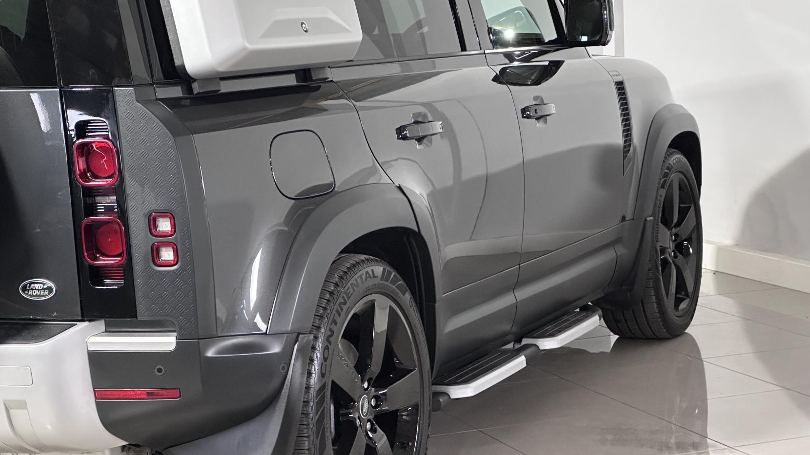 Land Rover Defender 110 3.0 D300 MHEV HSE Hard Top SUV 5dr Diesel Auto 4WD MWB Euro 6 (s/s) (300 ps)