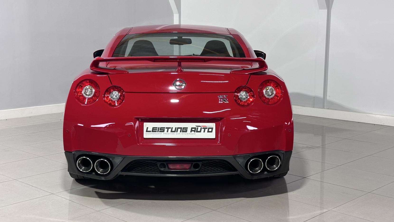 Nissan GT-R 3.8 V6 Premium Edition Coupe 2dr Petrol Auto 4WD Euro 4 (485 ps)