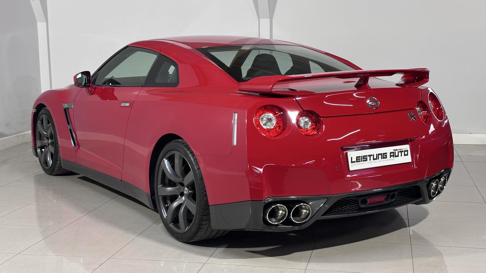 Nissan GT-R 3.8 V6 Premium Edition Coupe 2dr Petrol Auto 4WD Euro 4 (485 ps)