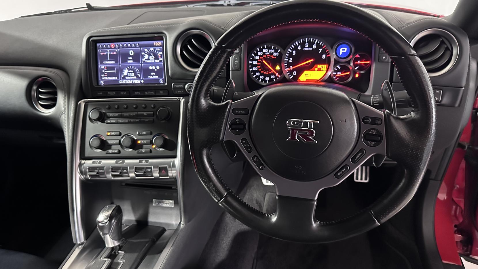 Nissan GT-R 3.8 V6 Premium Edition Coupe 2dr Petrol Auto 4WD Euro 4 (485 ps)