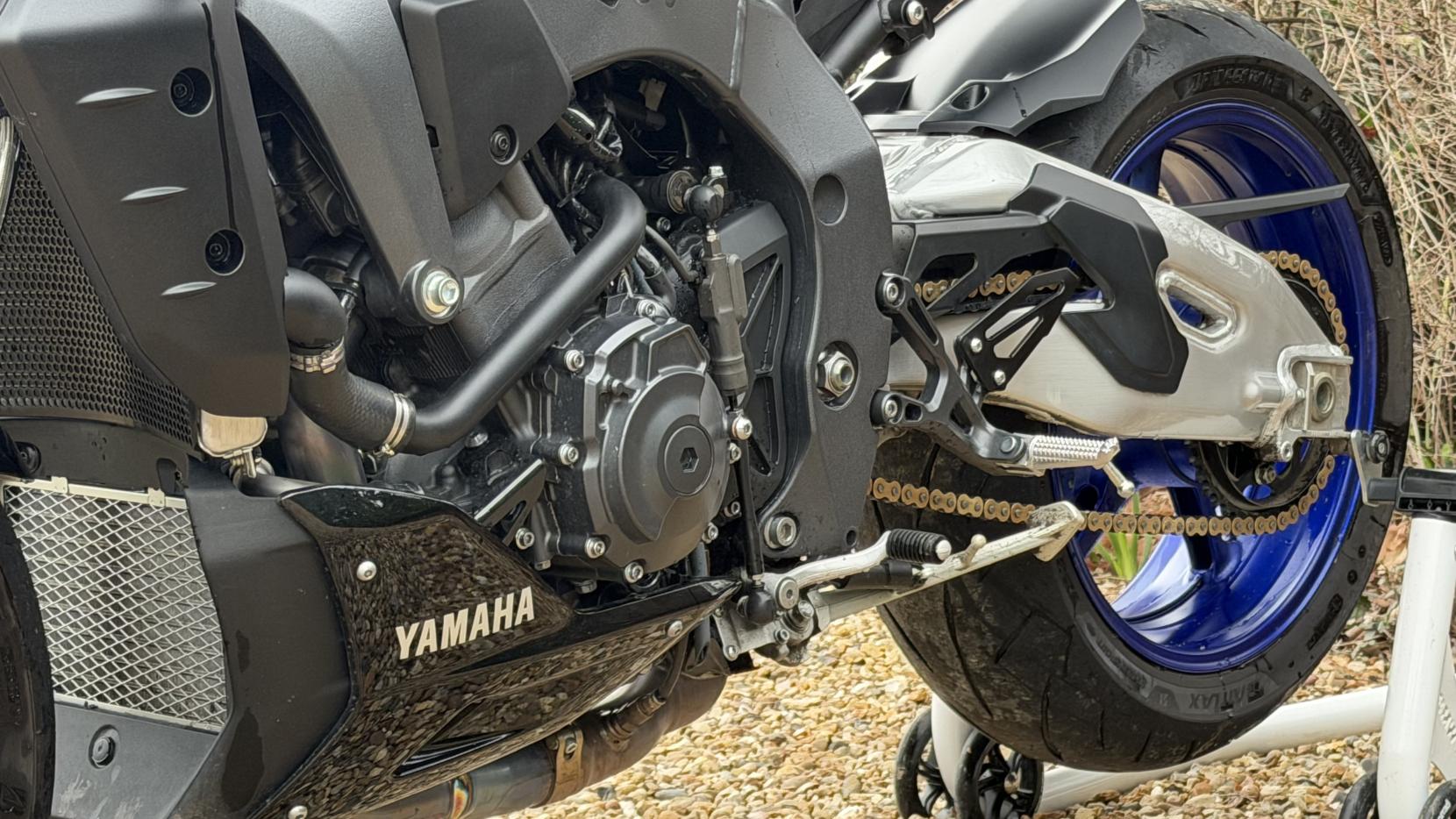 Yamaha MT-10 1000 SP Hyper-naked Petrol Manual Euro 5 (162 ps)