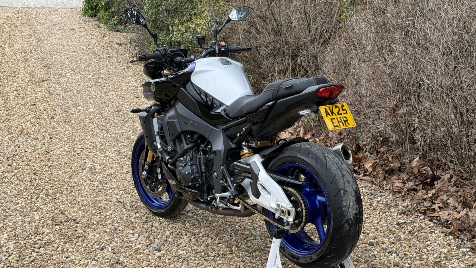 Yamaha MT-10 1000 SP Hyper-naked Petrol Manual Euro 5 (162 ps)
