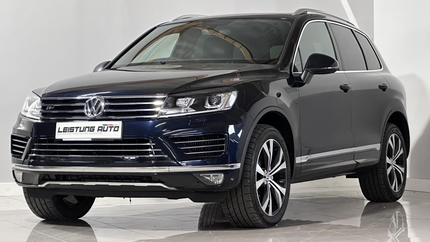 Volkswagen Touareg 3.0 TDI V6 BlueMotion Tech R-Line SUV 5dr Diesel Tiptronic 4WD Euro 6 (s/s) (262 ps)