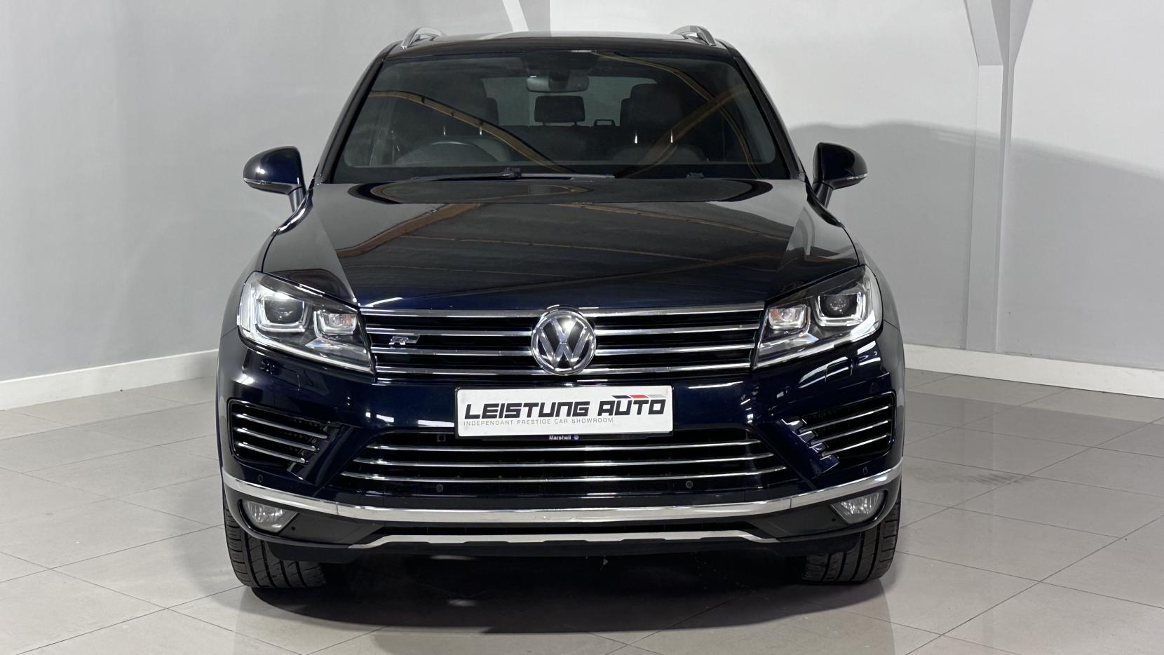 Volkswagen Touareg 3.0 TDI V6 BlueMotion Tech R-Line SUV 5dr Diesel Tiptronic 4WD Euro 6 (s/s) (262 ps)