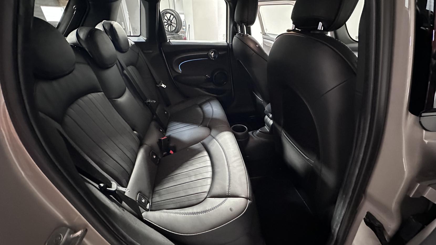 MINI Hatch 1.5 Cooper Exclusive Hatchback 5dr Petrol Steptronic Euro 6 (s/s) (136 ps)