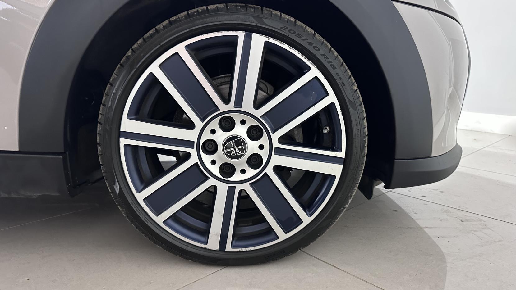 MINI Hatch 1.5 Cooper Exclusive Hatchback 5dr Petrol Steptronic Euro 6 (s/s) (136 ps)