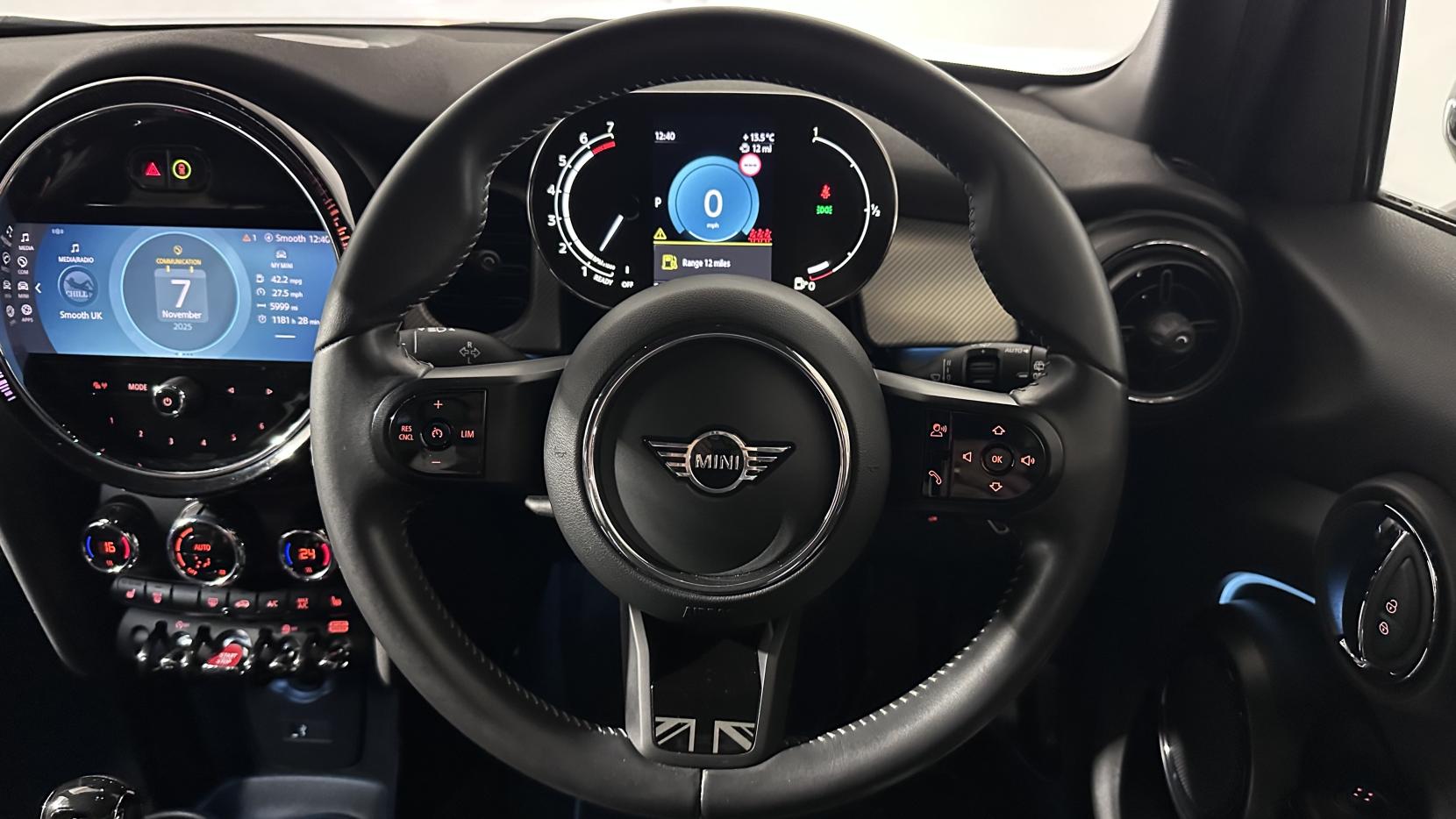 MINI Hatch 1.5 Cooper Exclusive Hatchback 5dr Petrol Steptronic Euro 6 (s/s) (136 ps)