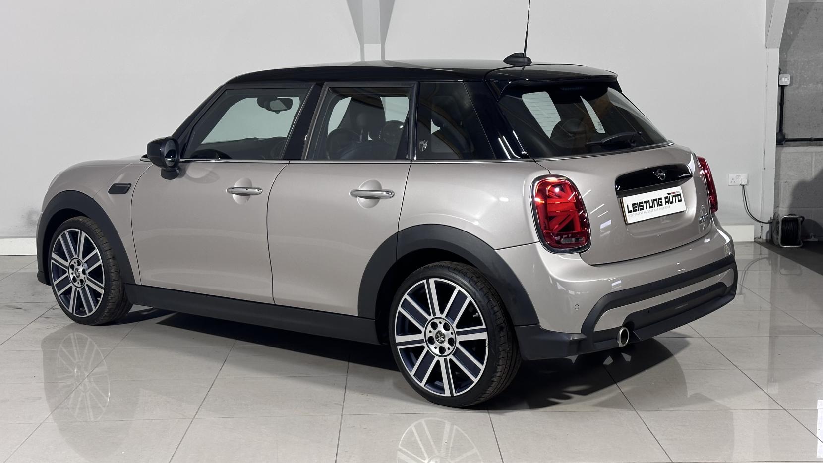 MINI Hatch 1.5 Cooper Exclusive Hatchback 5dr Petrol Steptronic Euro 6 (s/s) (136 ps)