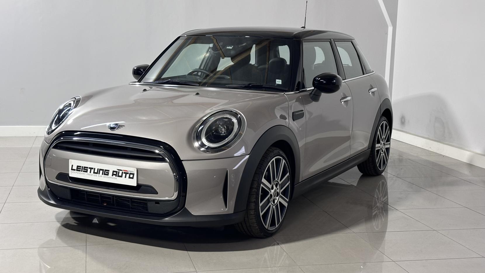 MINI Hatch 1.5 Cooper Exclusive Hatchback 5dr Petrol Steptronic Euro 6 (s/s) (136 ps)