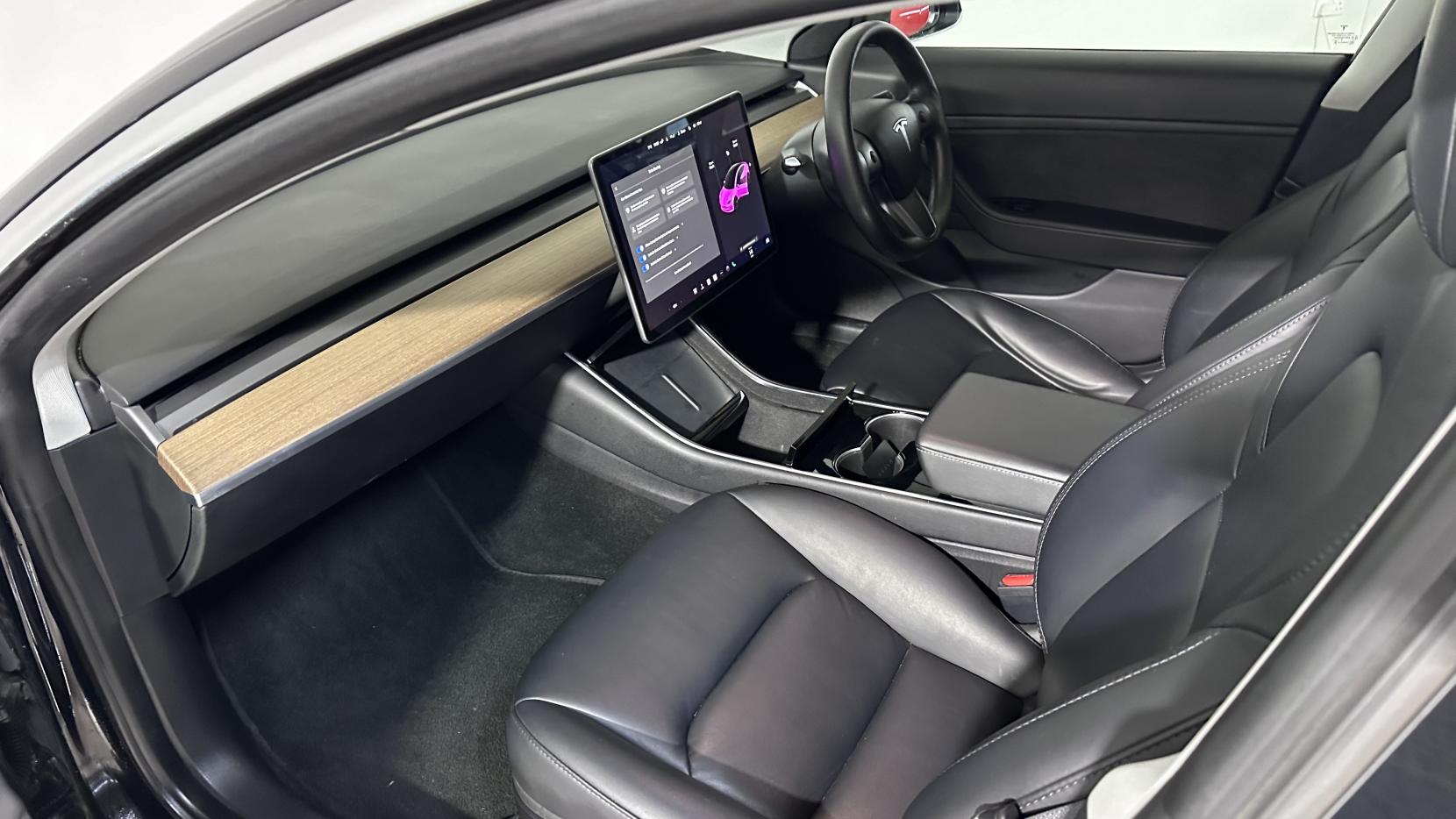 Tesla Model 3 Standard Range Plus Saloon 4dr Electric Auto RWD (241 bhp)