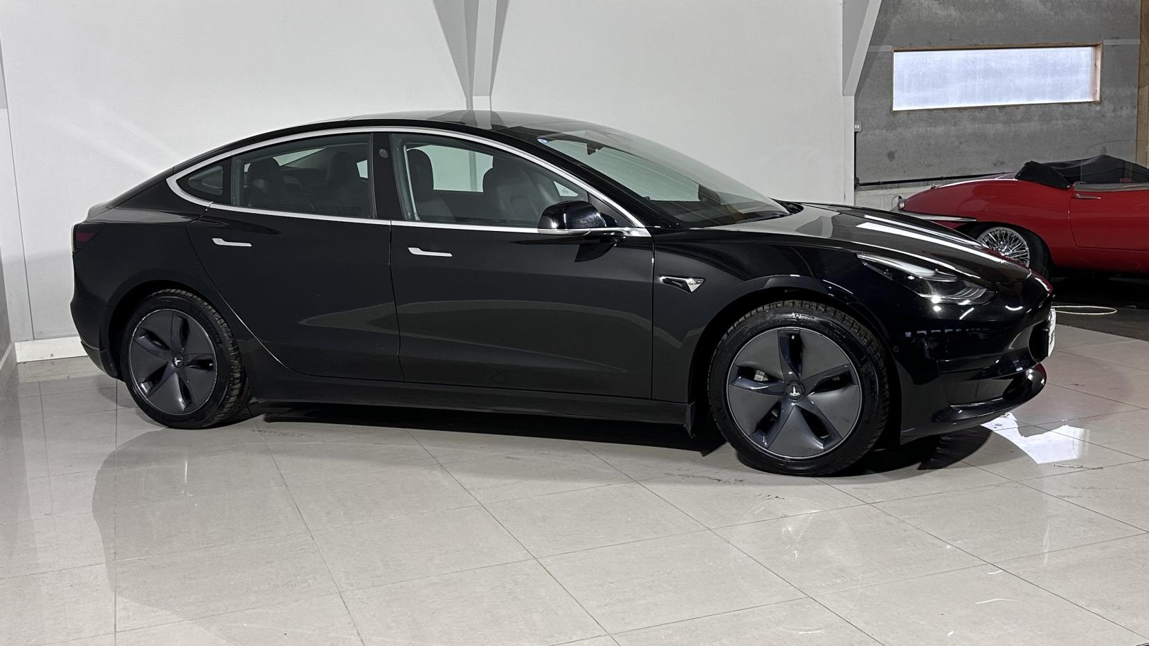 Tesla Model 3 Standard Range Plus Saloon 4dr Electric Auto RWD (241 bhp)