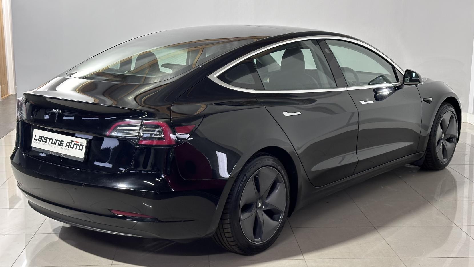 Tesla Model 3 Standard Range Plus Saloon 4dr Electric Auto RWD (241 bhp)