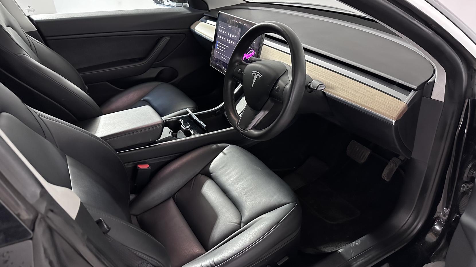 Tesla Model 3 Standard Range Plus Saloon 4dr Electric Auto RWD (241 bhp)