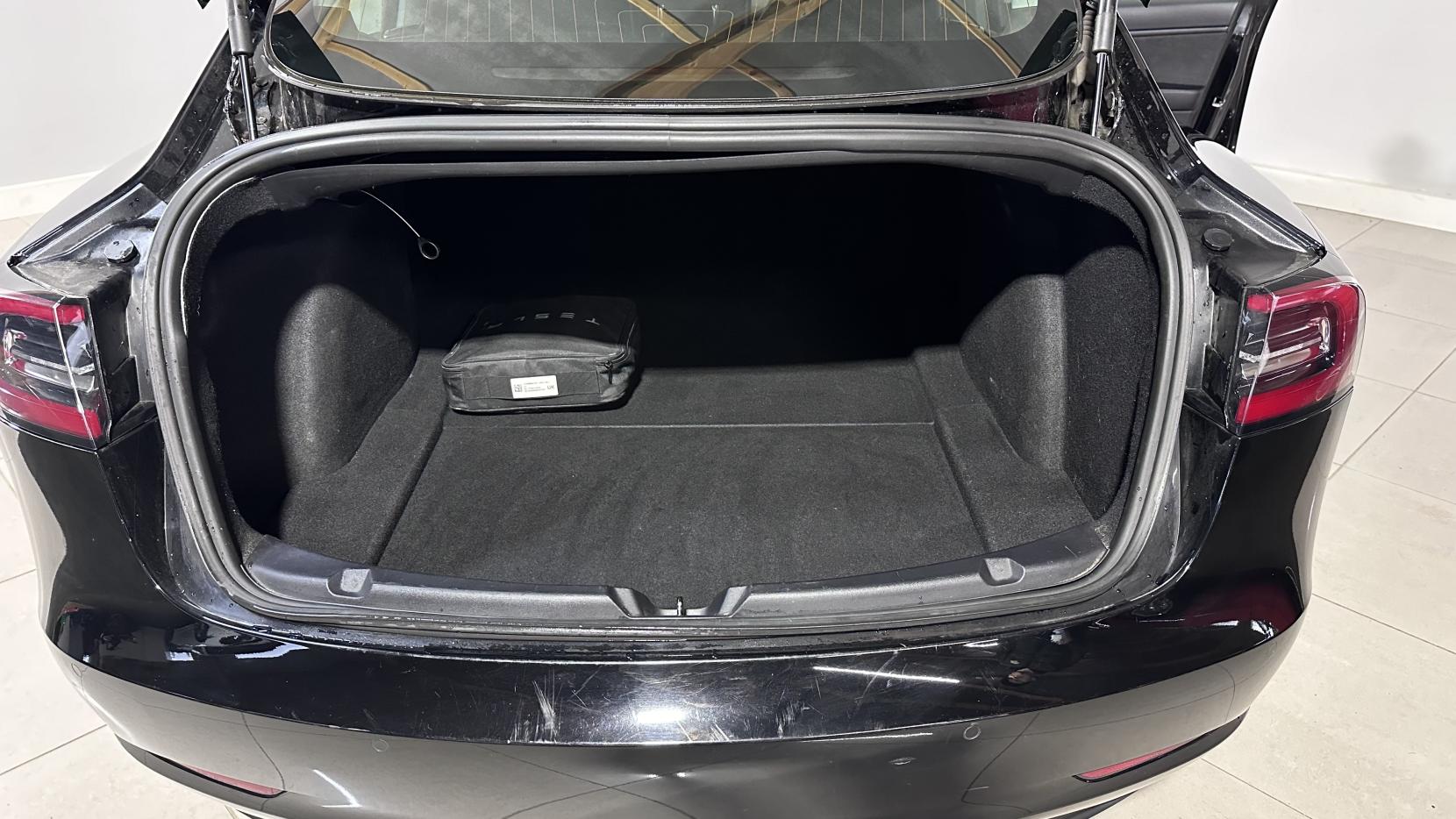 Tesla Model 3 Standard Range Plus Saloon 4dr Electric Auto RWD (241 bhp)