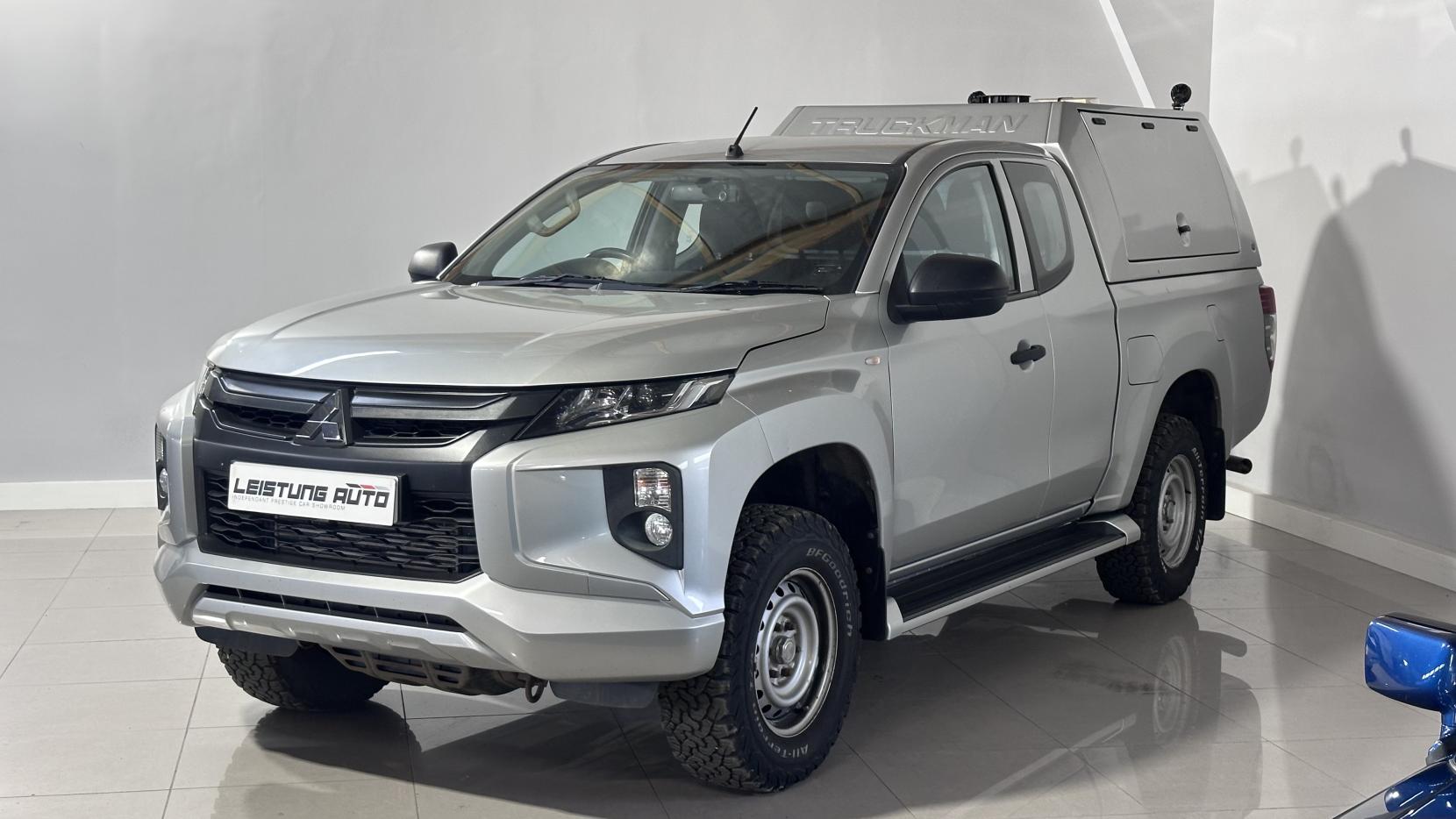 Mitsubishi L200 2.2 DI-D CC 4Life Pickup Double Cab 4dr Diesel Manual 4WD Euro 6 (s/s) (150 ps)