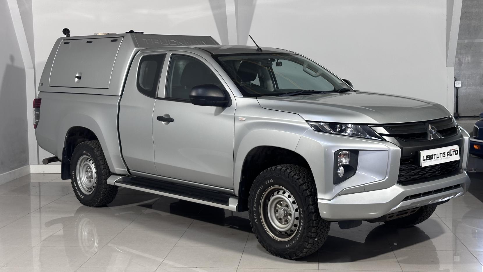 Mitsubishi L200 2.2 DI-D CC 4Life Pickup Double Cab 4dr Diesel Manual 4WD Euro 6 (s/s) (150 ps)