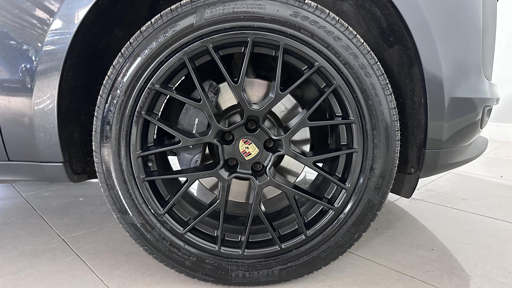 Porsche Macan 2.0T SUV 5dr Petrol PDK 4WD Euro 6 (s/s) (245 ps)
