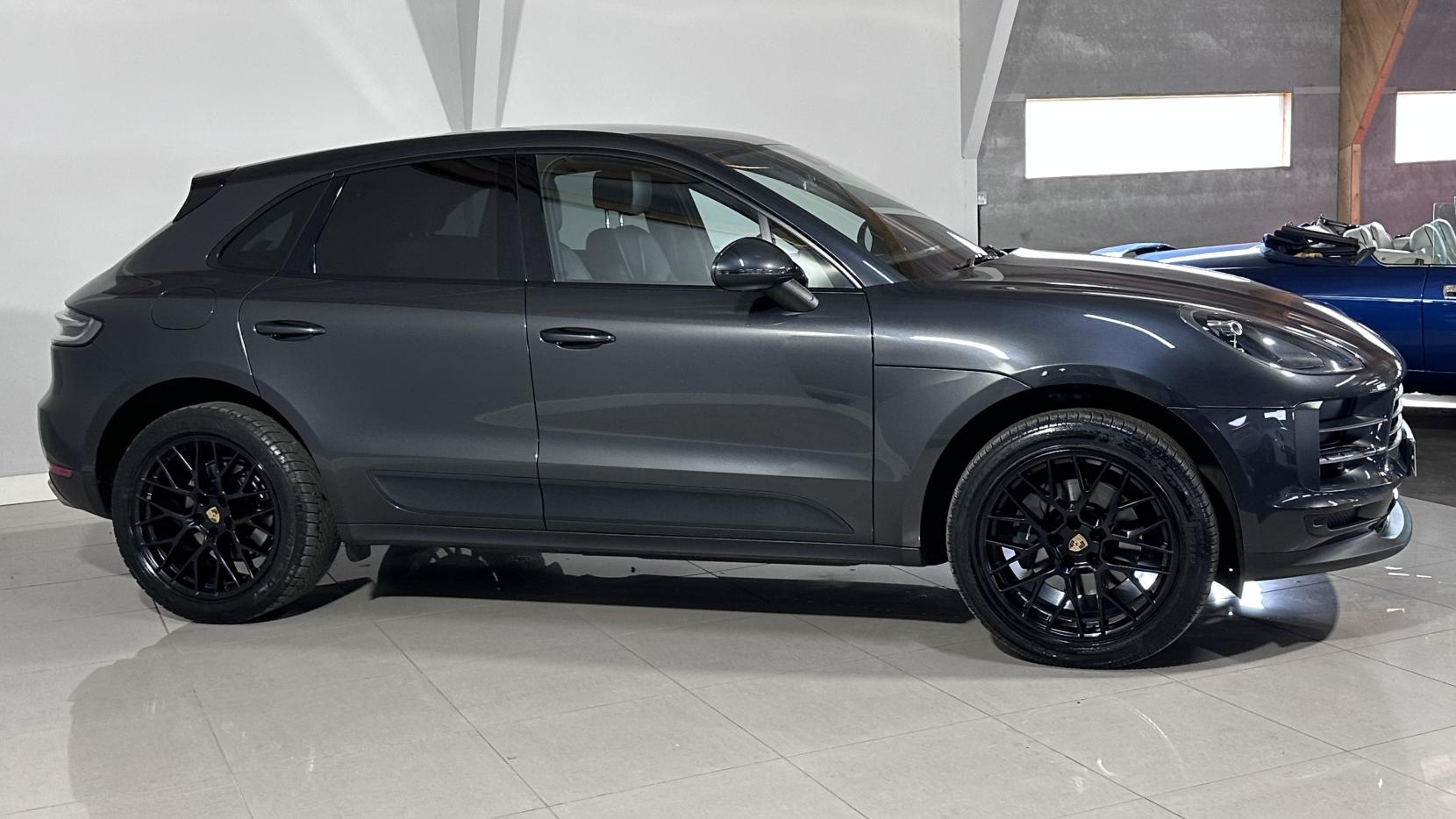 Porsche Macan 2.0T SUV 5dr Petrol PDK 4WD Euro 6 (s/s) (245 ps)