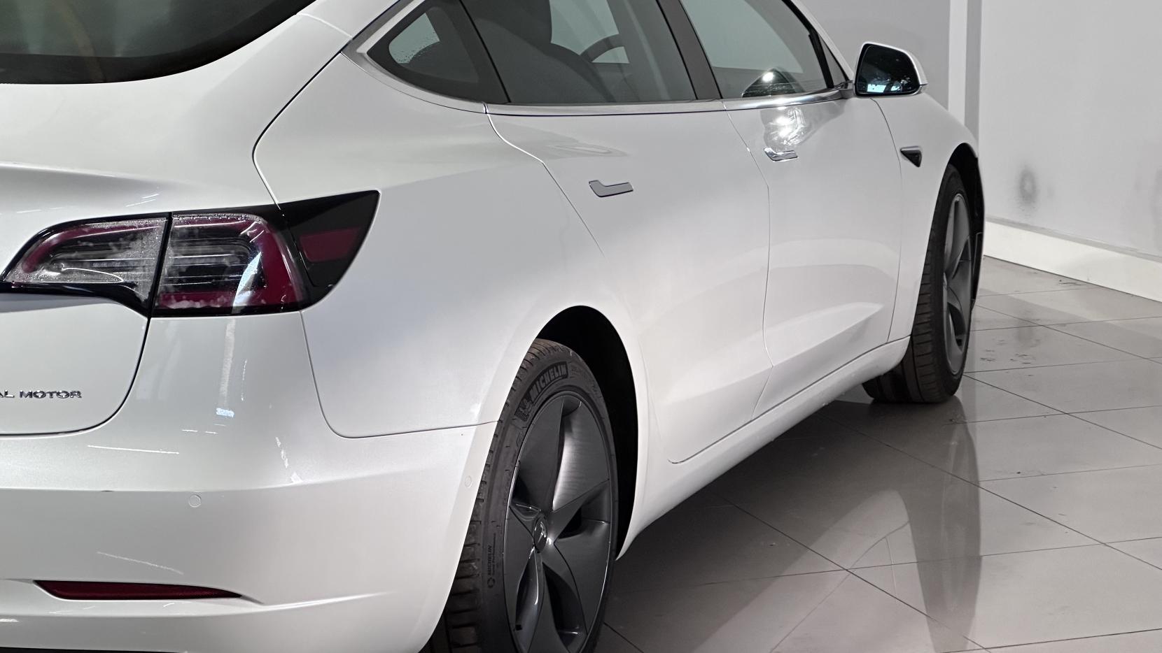 Tesla Model 3 (Dual Motor) Long Range Saloon 4dr Electric Auto 4WDE (346 ps)