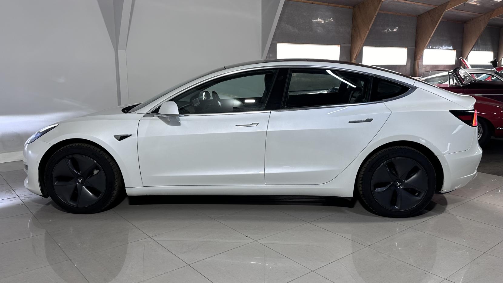 Tesla Model 3 (Dual Motor) Long Range Saloon 4dr Electric Auto 4WDE (346 ps)