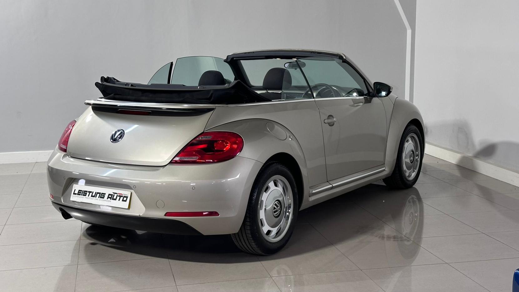 Volkswagen Beetle 1.2 TSI Design Cabriolet 2dr Petrol DSG Euro 5 (105 ps)