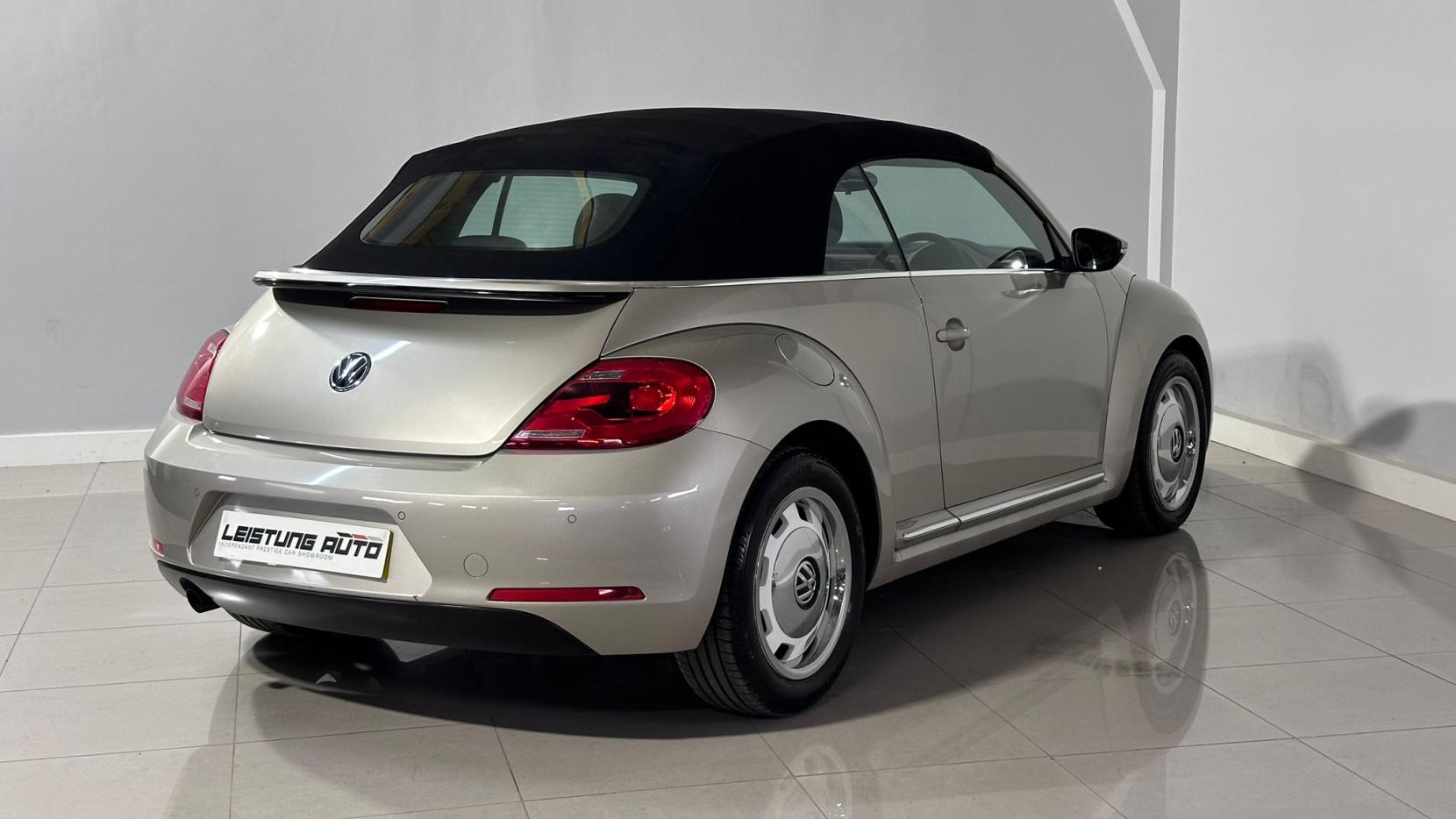 Volkswagen Beetle 1.2 TSI Design Cabriolet 2dr Petrol DSG Euro 5 (105 ps)