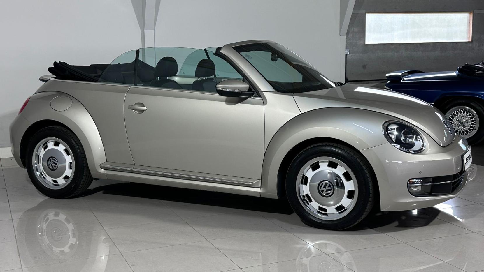 Volkswagen Beetle 1.2 TSI Design Cabriolet 2dr Petrol DSG Euro 5 (105 ps)