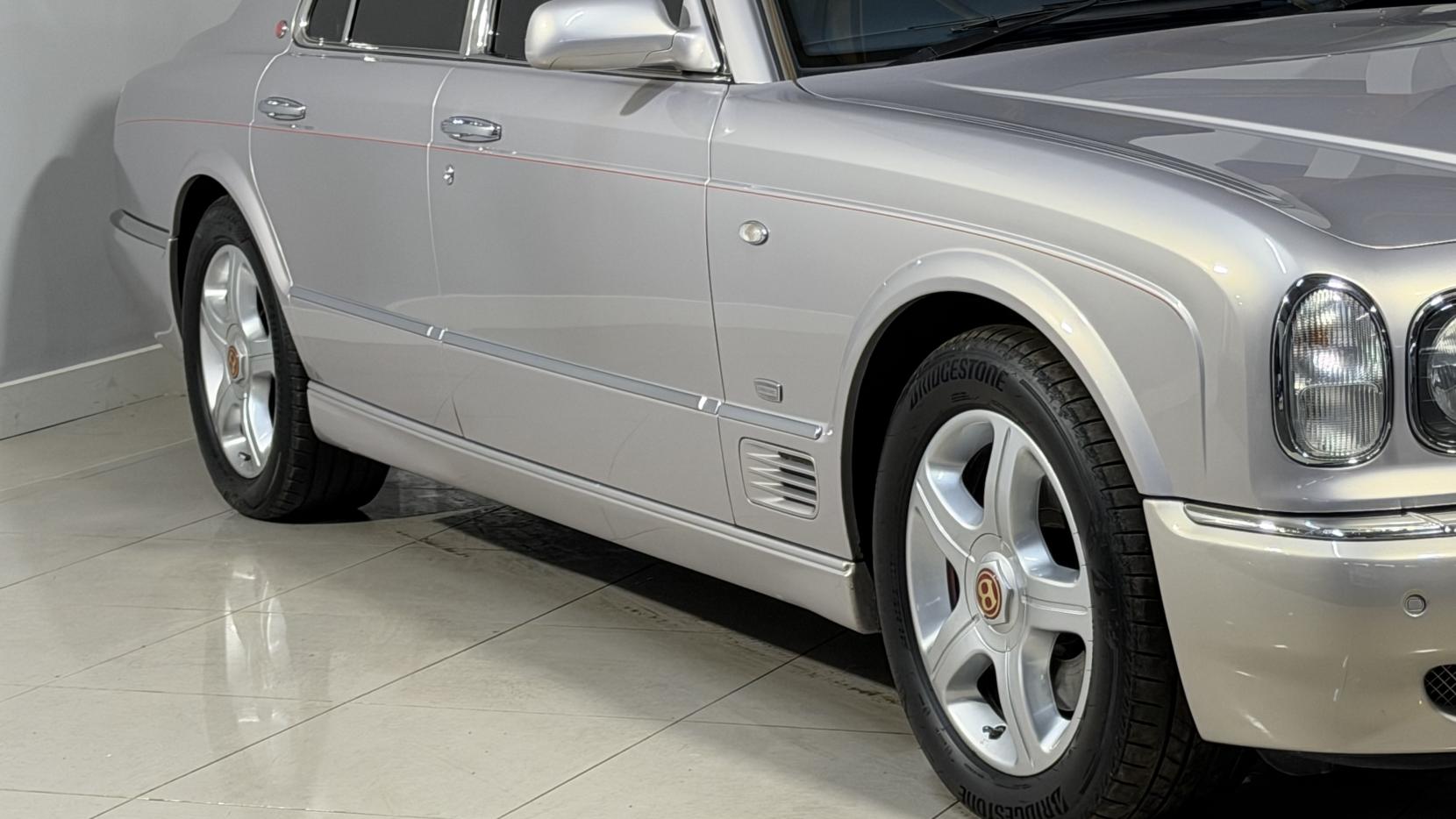 Bentley Arnage 6.8 Red Label Saloon 4dr Petrol Automatic (456 g/km, 400 bhp)