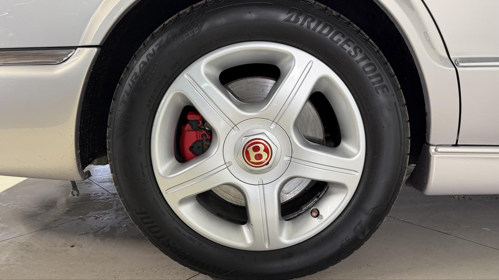 Bentley Arnage 6.8 Red Label Saloon 4dr Petrol Automatic (456 g/km, 400 bhp)