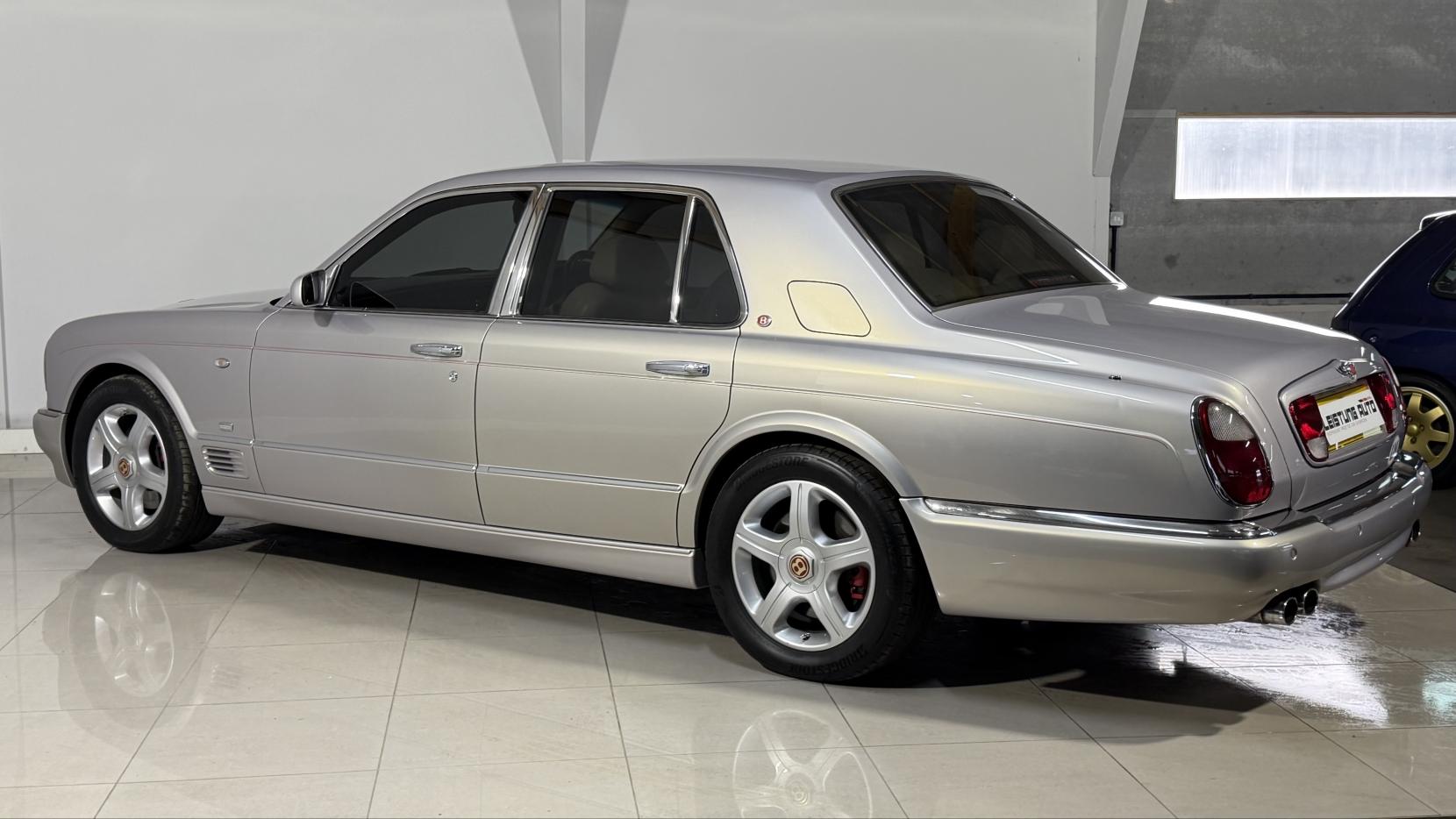 Bentley Arnage 6.8 Red Label Saloon 4dr Petrol Automatic (456 g/km, 400 bhp)