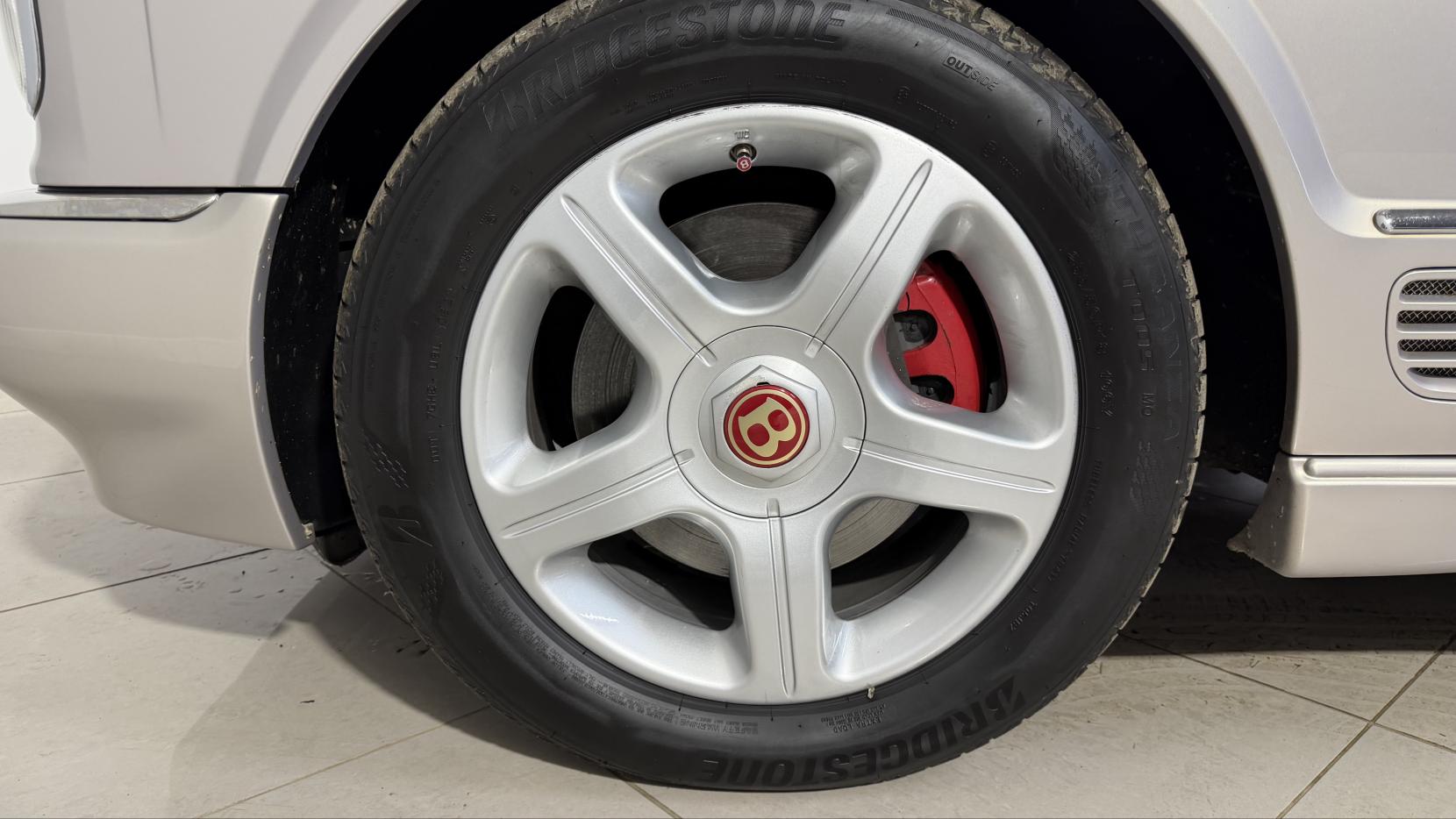 Bentley Arnage 6.8 Red Label Saloon 4dr Petrol Automatic (456 g/km, 400 bhp)