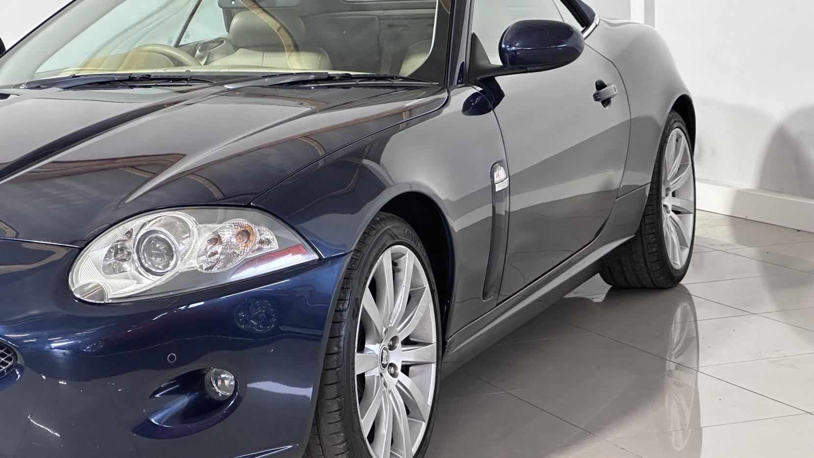 Jaguar XK 4.2 V8 Convertible 2dr Petrol Auto Euro 4 (300 ps)